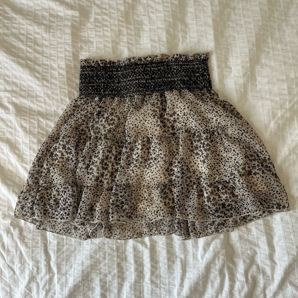 Floral flowy elastic mini skirt